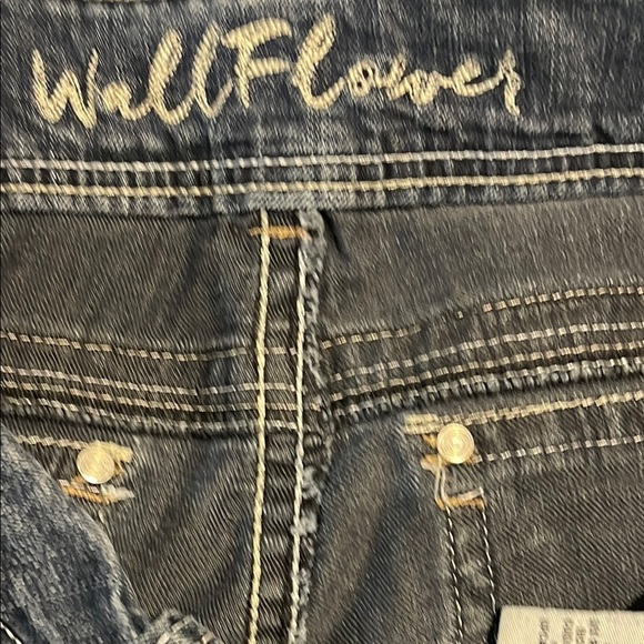 Wallflower Indigo Denim Shorts - Picture 6 of 7